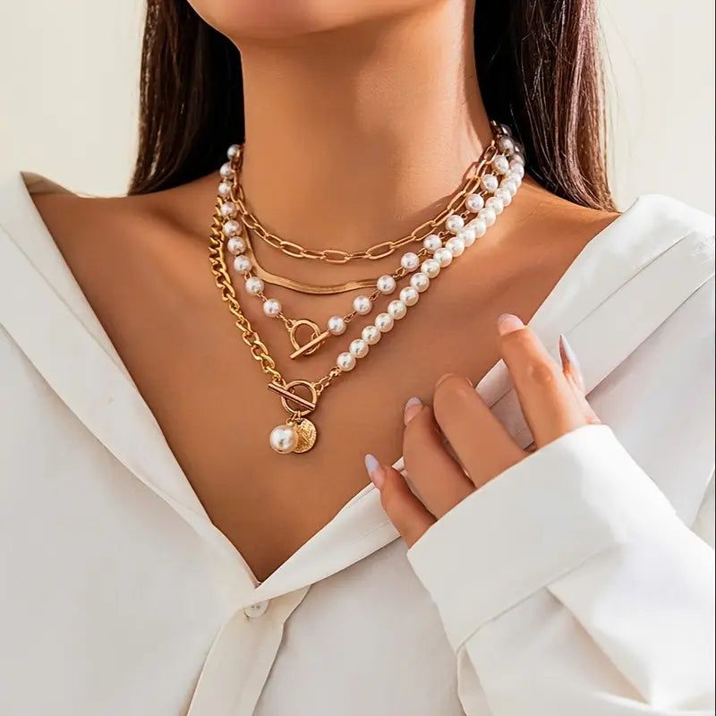 Vintage pearl necklace with a gold snake chain – set