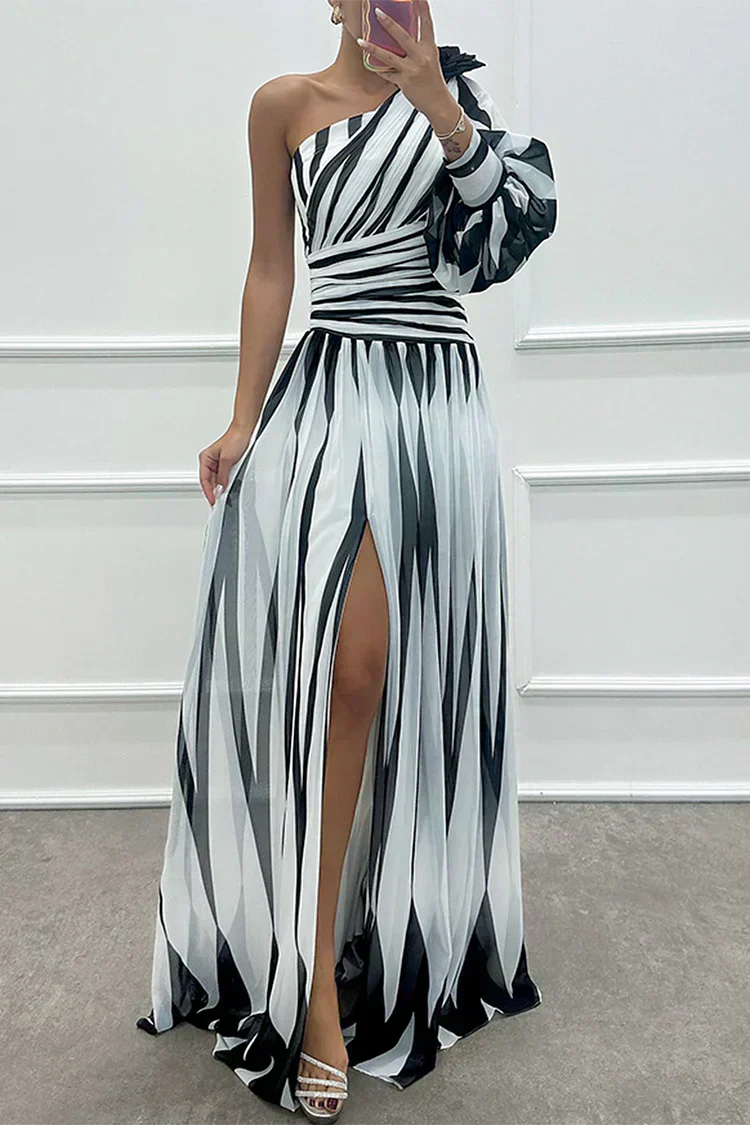 Shiloh - Elegant Striped One-Shoulder Maxi Dress
