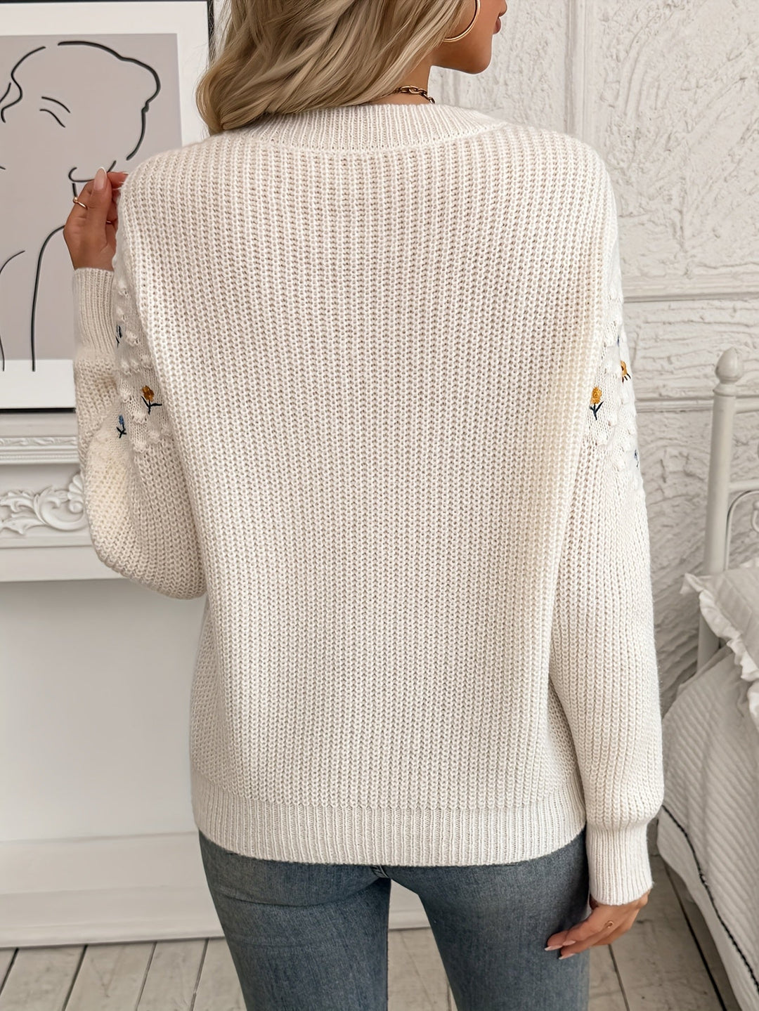 Junia™ | Women's Floral Embroidered Knit Sweater with Crew Neck