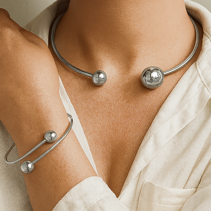 Minimalist Glow Set: Collar Necklace and Cuff Bracelet | Gold