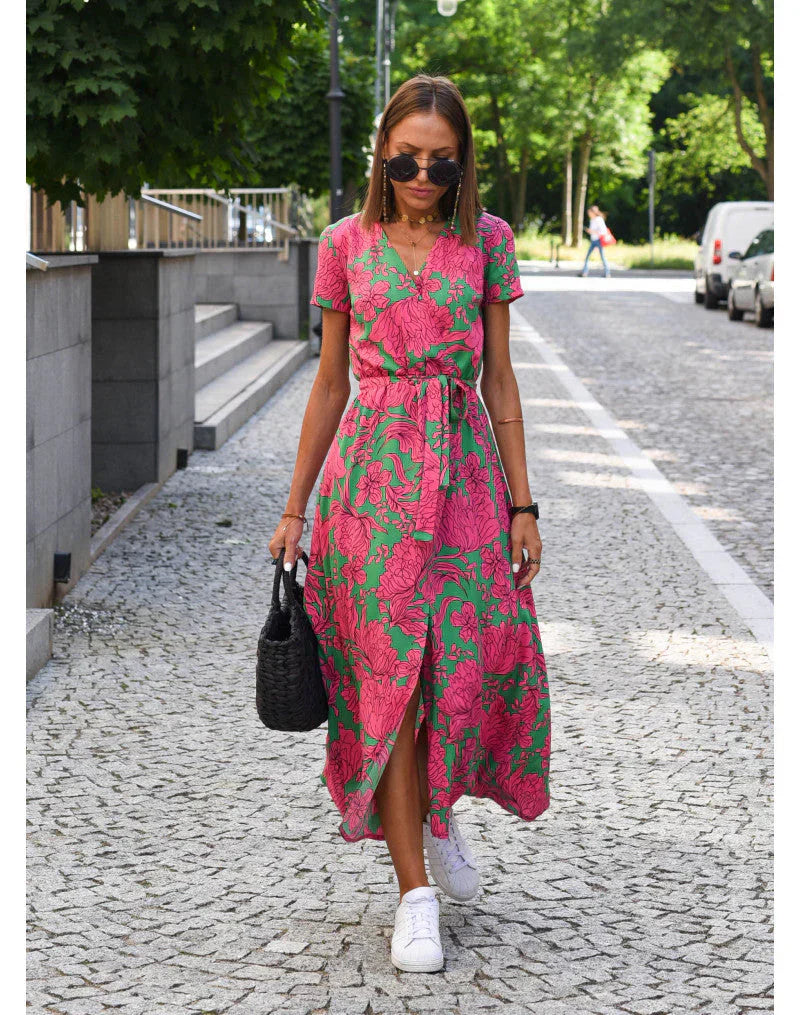 Julia™ | Elegant Dress with V-Neck & Shaping Cut