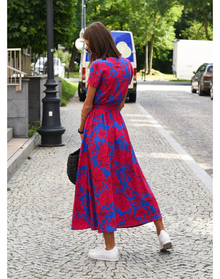 Julia™ | Elegant Dress with V-Neck & Shaping Cut