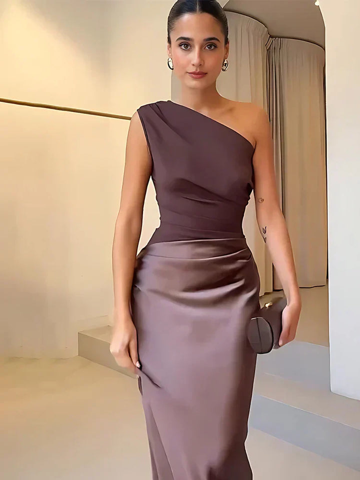 Maxi Dress with Guilt in Satin