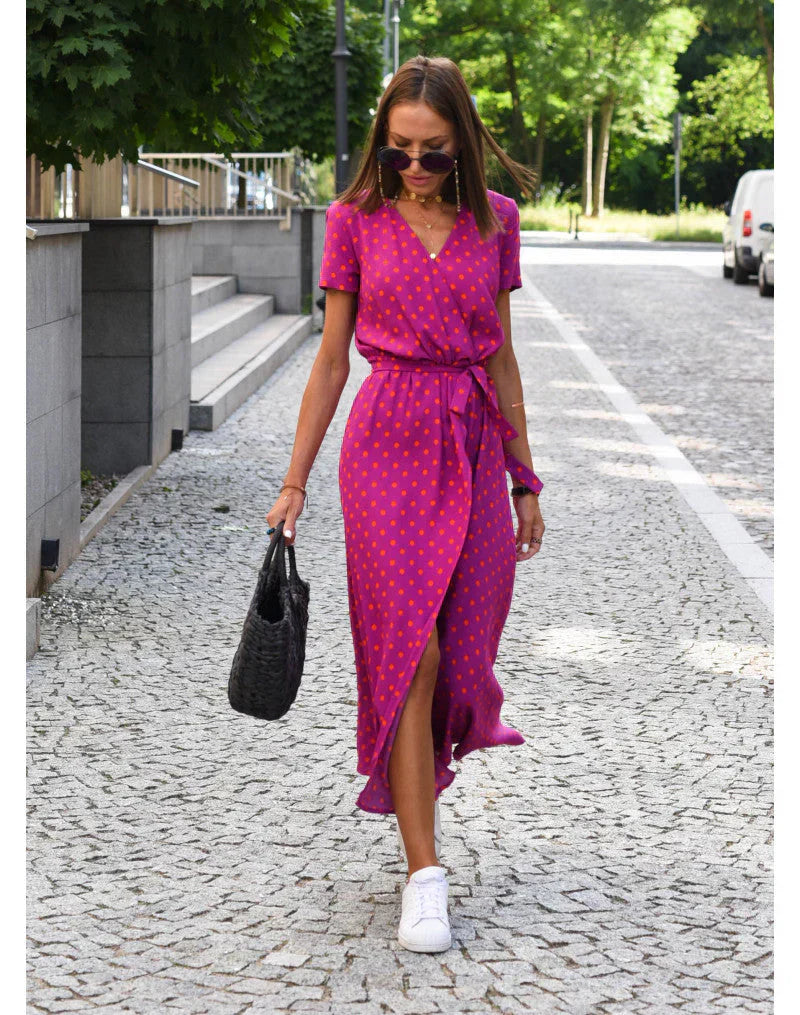 Julia™ | Elegant Dress with V-Neck & Shaping Cut