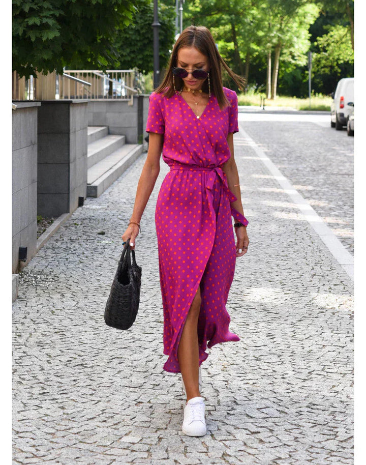 Julia™ | Elegant Dress with V-Neck & Shaping Cut