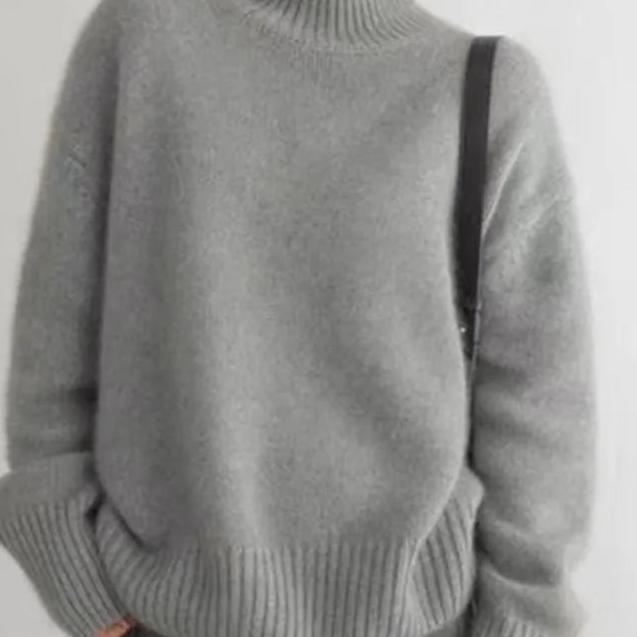 Drusiana™ | Women's Oversized Turtleneck Sweater with Ribbed Trim