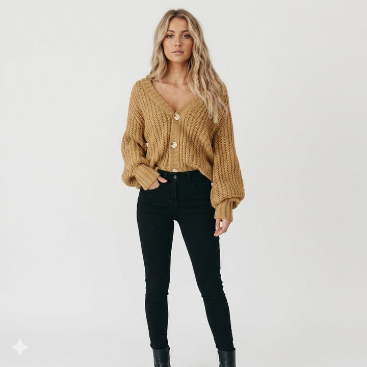 Alma™ | Women's Chunky Knit Cropped Button Cardigan