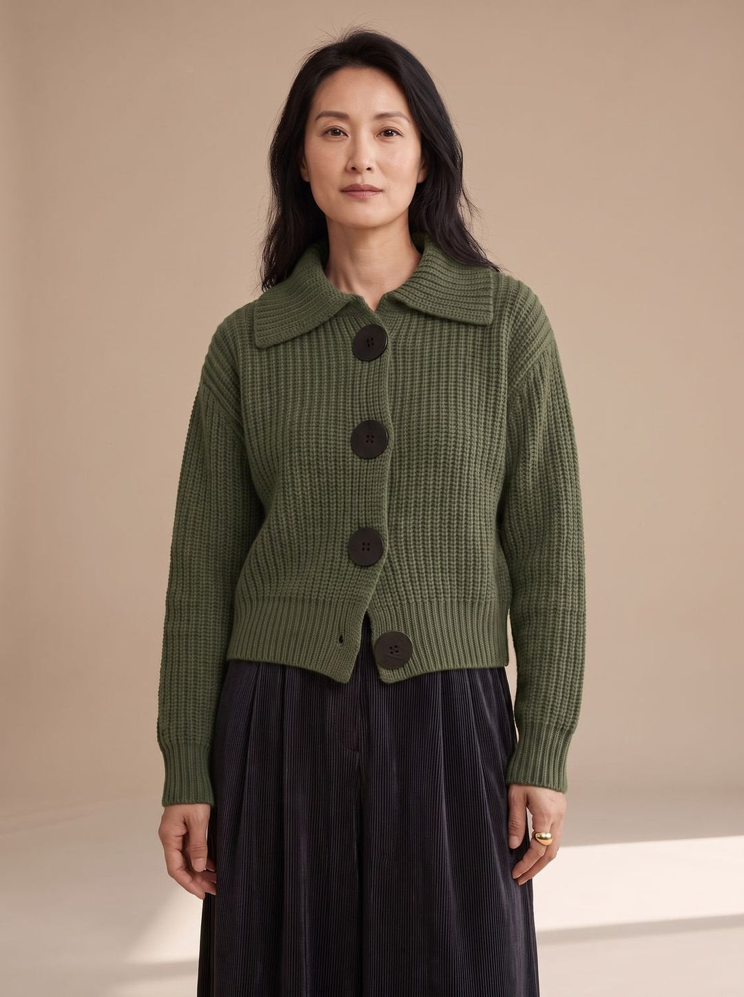 Henriette™ | Women's Ribbed Knit Sweater with Fold-Over Collar