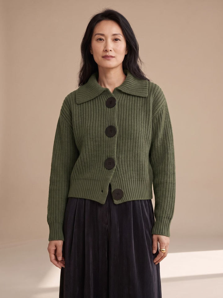 Henriette™ | Women's Ribbed Knit Sweater with Fold-Over Collar