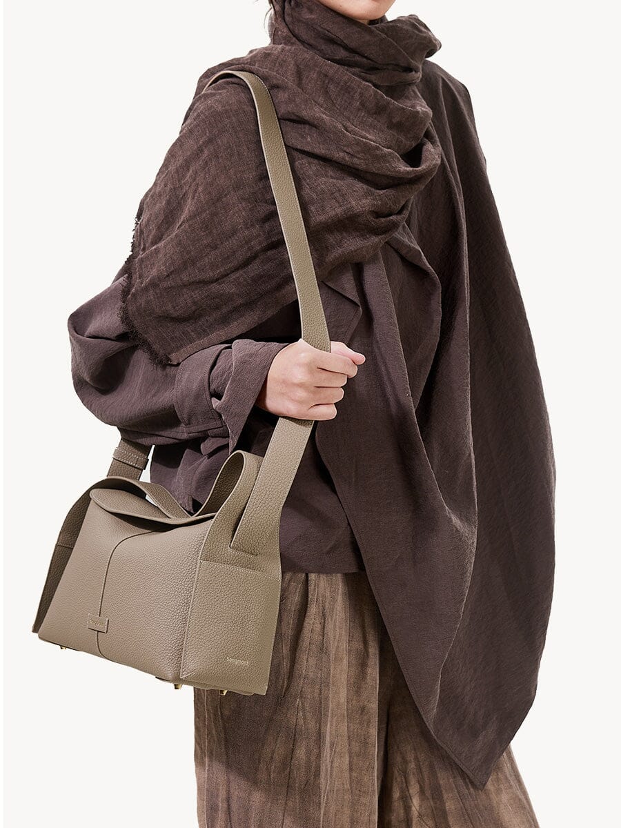 Roxane™ | Curved Leather Shoulder Bag