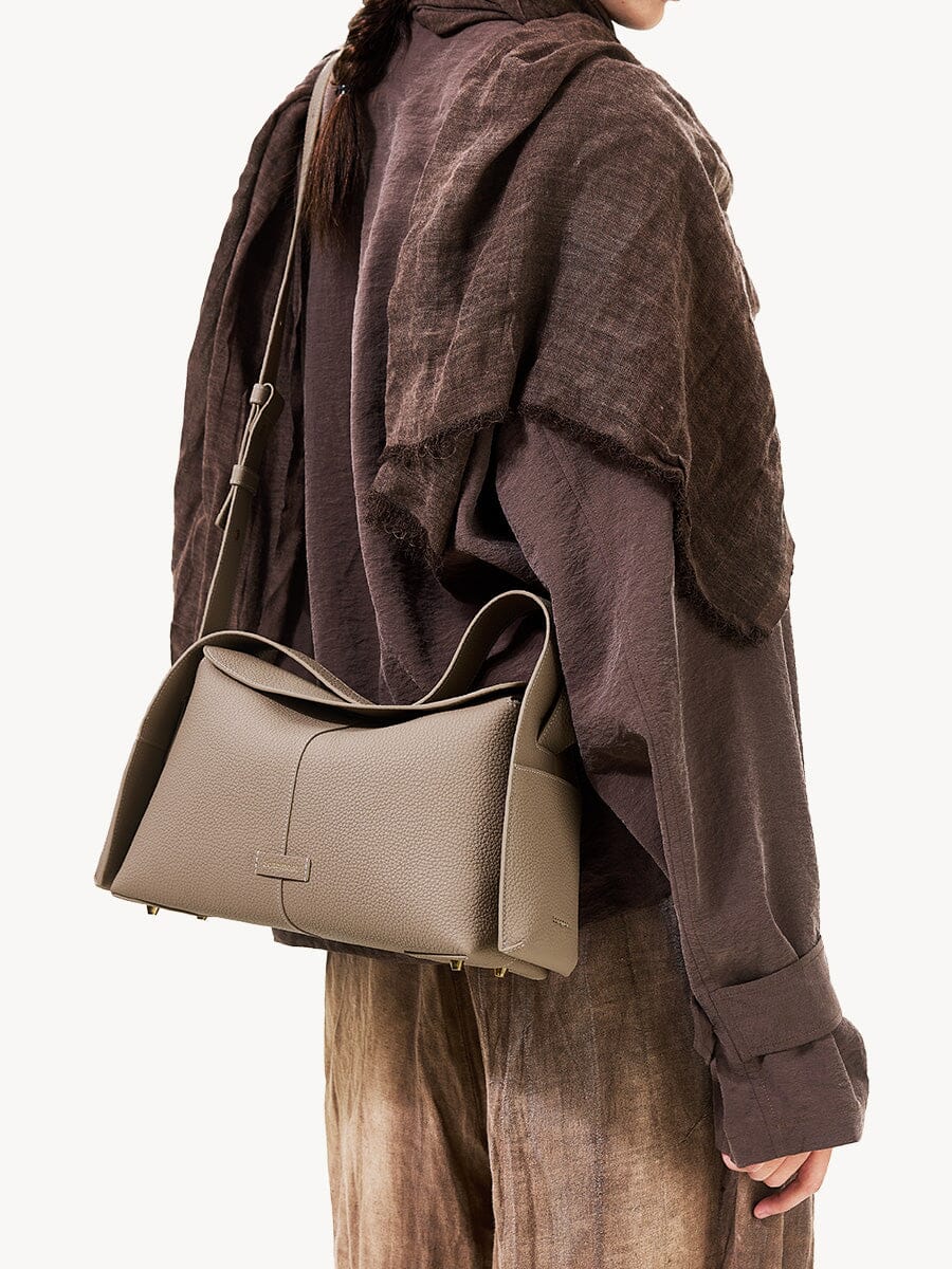 Roxane™ | Curved Leather Shoulder Bag