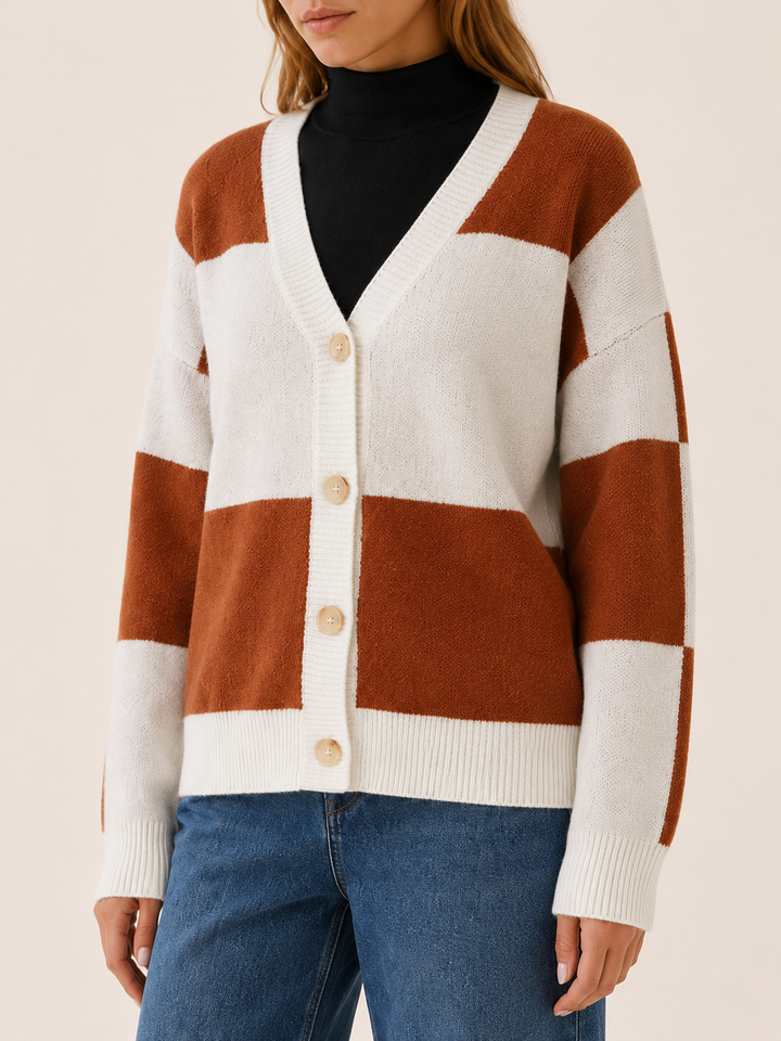 Ilaria™ | Plaid V-Neck Cardigan with Button Front