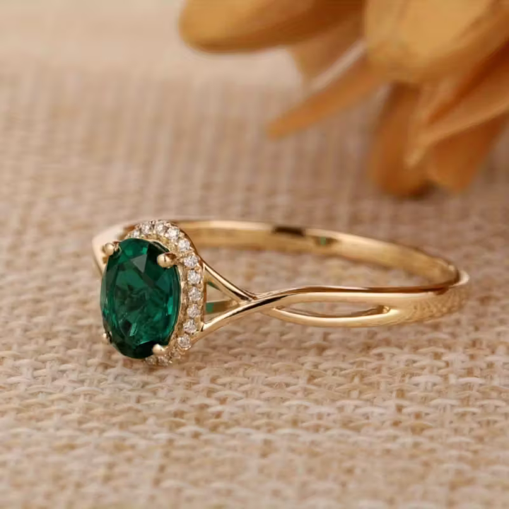 Evergreen Twist Ring