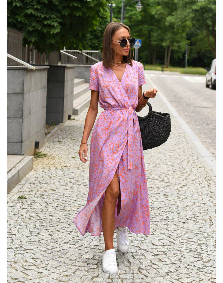 Julia™ | Elegant Dress with V-Neck & Shaping Cut