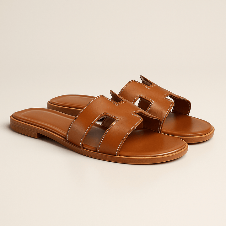 Oria | Cut-Out Leather Slide Sandals