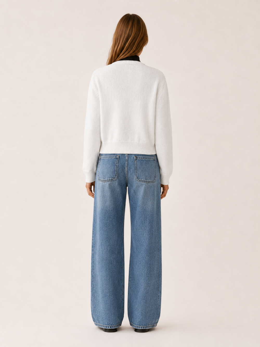 Vaylora™ | Cropped Knit Cardigan with Round Neck and Button Front
