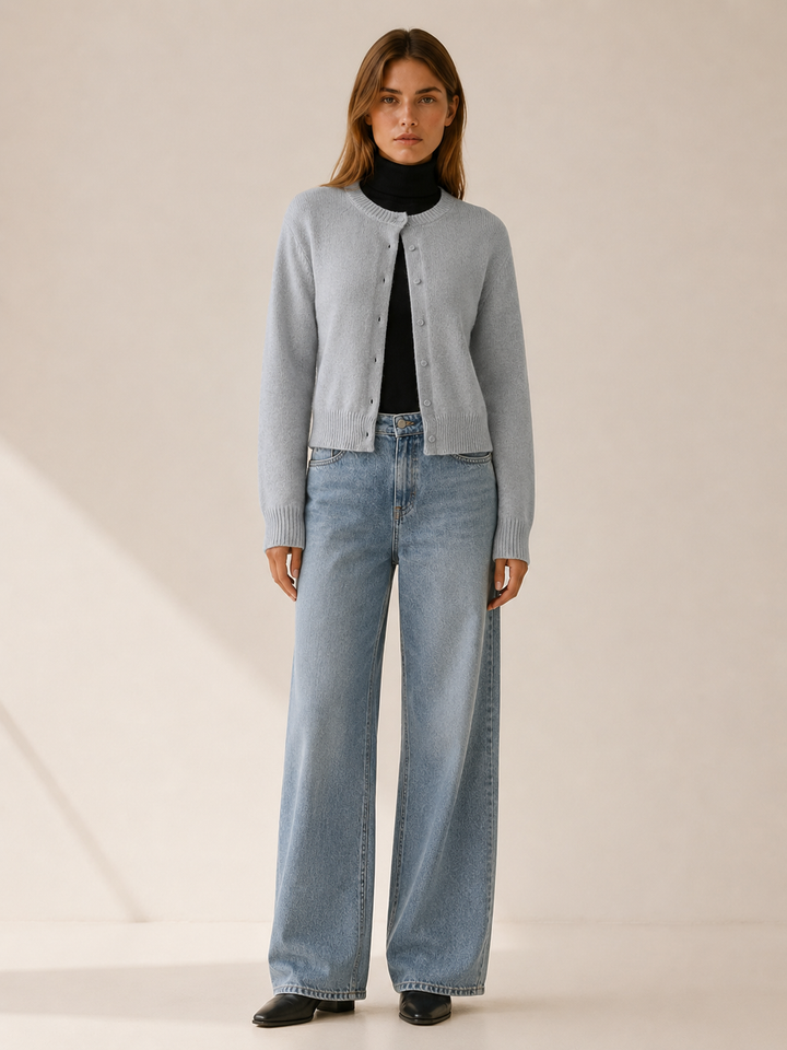 Vaylora™ | Cropped Knit Cardigan with Round Neck and Button Front