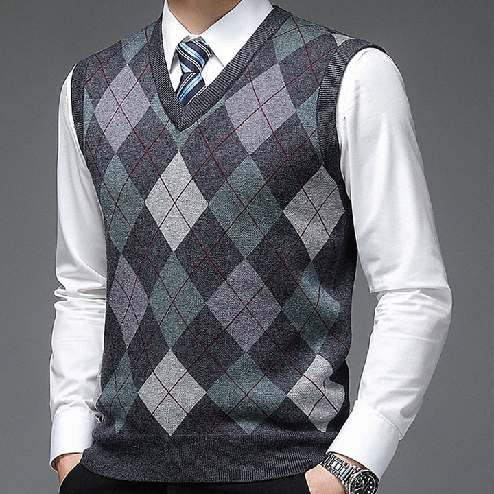Archibald™ | Men's Argyle V-Neck Sweater Vest